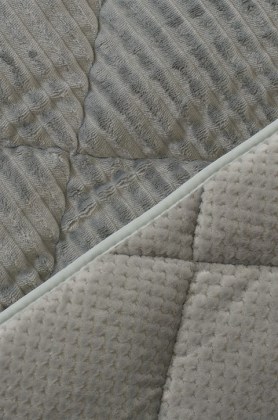 kouvertopaploma-naf-naf-premium-fury-blanket-light-grey-normal (4)